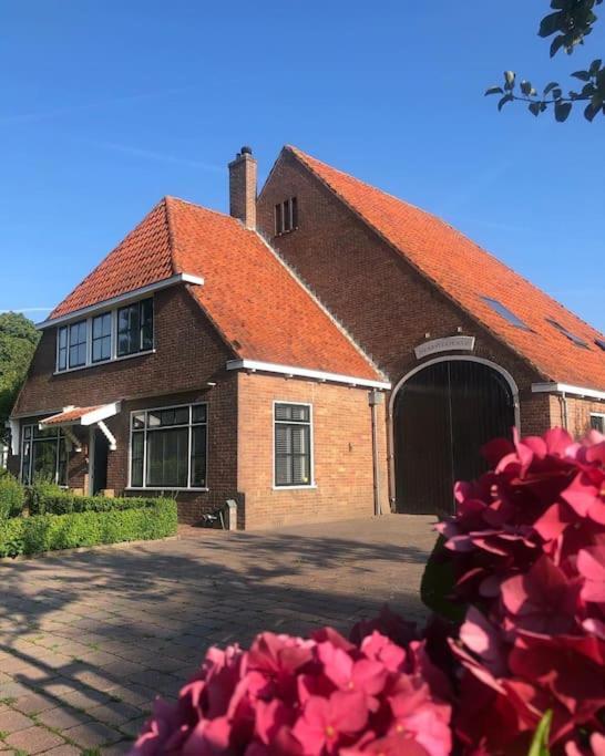 Lekkum Rustig Logeerverblijf Aan De Rand Van De Stad מראה חיצוני תמונה